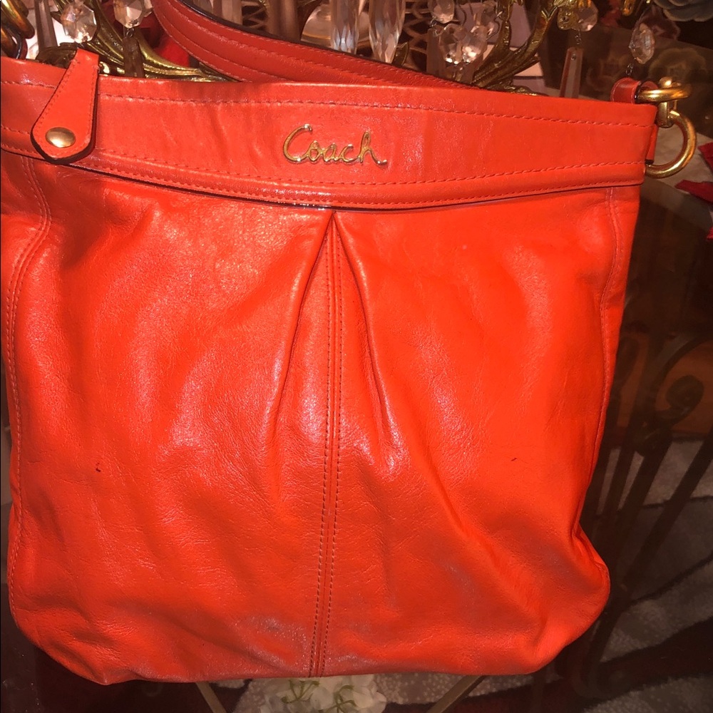 You Will Love This Bag ❤️Coach Orange Leather Shoulder Bag